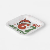 Six Seven 67 Funny Santa Hat Christmas Xmas Meme ペーパープレート (傾斜あり)