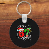 Six Seven 67 Meme 6 7 Elf Santa Christmas  キーホルダー (正面)