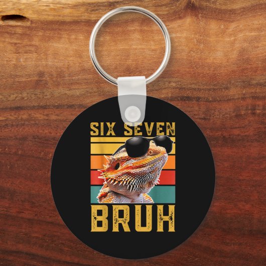 Six Seven 6 7 67 Meme Funny Bearded Dragon Design  キーホルダー (正面)