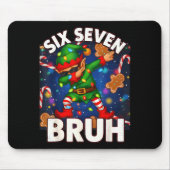 Six Seven 6 7 Funny Bruh Christmas Dabbing Elf Mat マウスパッド (正面)