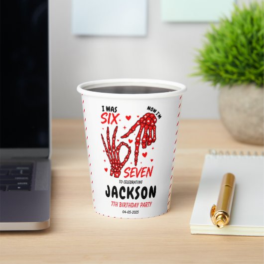 Six Seven Birthday Skeleton Hands Party 紙コップ (インサイチュ)