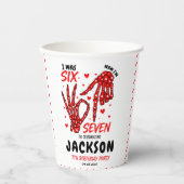 Six Seven Birthday Skeleton Hands Party 紙コップ (正面)