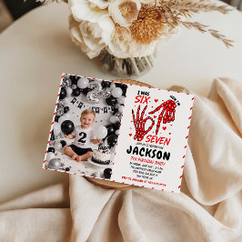 Six Seven Birthday Skeleton Hands Party Invitation 招待状