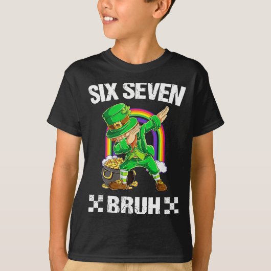 Six Seven Bruh Dabbing Leprechaun St Patricks Day  Tシャツ (正面)