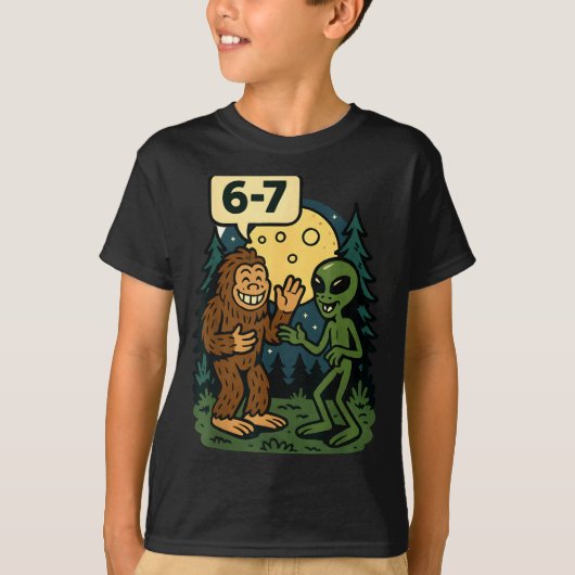 Six Seven Funny Bigfoot And Alien 67 Viral Meme Sa Tシャツ (正面)
