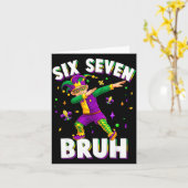 Six Seven Mardi Gras Jester 67 Meme Carnival 6 7 K カード (黄色い花)