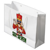 Six Seven Snowman Christmas Nutcracker 6 7 Xmas  ラージペーパーバッグ (正面アングル)