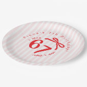 Six Seven Trendy Red Bow Coquette 7th Birthday ペーパープレート (アングル)