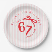 Six Seven Trendy Red Bow Coquette 7th Birthday ペーパープレート (正面)