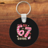Six Seven Valentine Coquette Bow Funny 67 Meme Hea キーホルダー (正面)