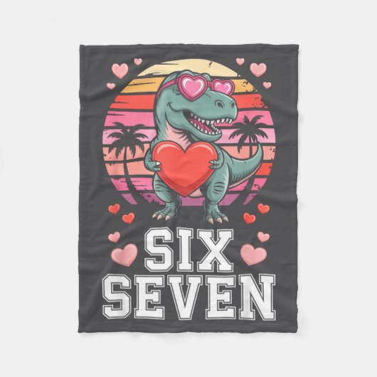 Six Seven Valentine’s Day Dinosaur T-rex For Kids  フリースブランケット (正面)
