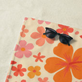 Sixties Hawaiian hibiscus pattern ビーチタオル (インサイチュ)