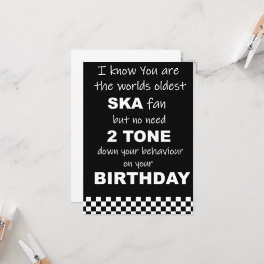 SKAの誕生日のユーモアカード カード (正面/裏面インサイチュ)