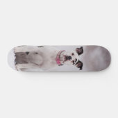 Skateboard Perro Boxer sentado en la nieve スケートボード (横)