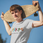 Skateboarders Skateboardingグラフィックカスタムス Tシャツ<br><div class="desc">自分カスタムのメッセージと一緒にお気に入りの準備ができているこのスケートボードをテーマにしたグラフィックティーでスケーターのパーソナライズされたギアを作成する。マスタードイエロー、ターコイズブルー、ダークレッド、グリーン、錆びオレンジのスケートボーダーのシルエットスタイルイラストレーションを備えている。テキストは、木炭グレーのレタリングでグラフィックの下に表示される。</div>