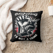 Skateboarding is Not A Crime クッション (ブランケット)
