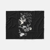 Skeleton Chasing French Bulldog Halloween Dog Mom  フリースブランケット (正面(横))