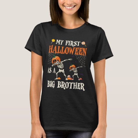 Skeleton Dabbin Together My First Halloween As A B Tシャツ (正面)