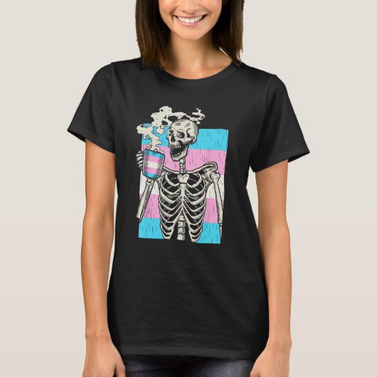 Skeleton Drinking Coffee LGBT Q Transgender Pride  Tシャツ (正面)