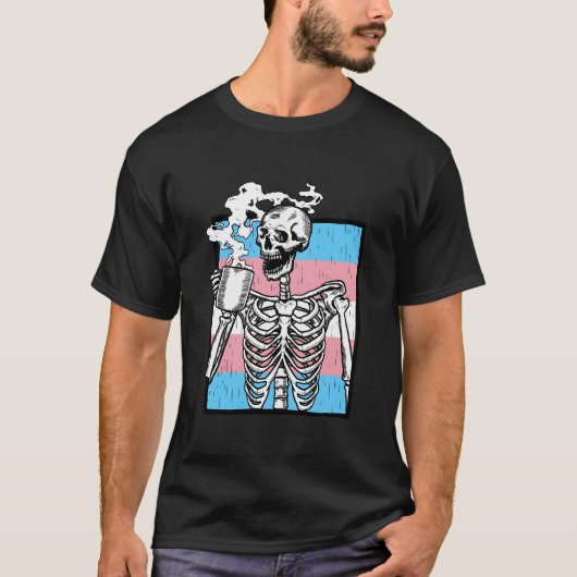 Skeleton Drinking Coffee Lgbt-Q Transgender Pride  Tシャツ (正面)