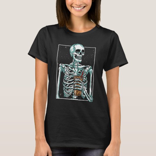 Skeleton Drinking Iced Coffee Halloween Tシャツ (正面)