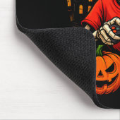 Skeleton Gamer Playing Video Games Halloween Spook マウスパッド (コーナー)