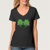 Skeleton Hands Lucky Shamrock Happy St Patricks Da Tシャツ (正面)