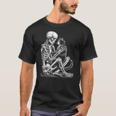 Skeleton Holding A Cat Funny Lazy Halloween Costum Tシャツ (正面)