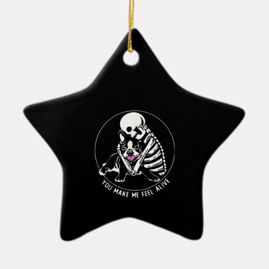 SKELETON HUG BOSTON TERRIERあなたが私を生き感じた セラミックオーナメント (正面)