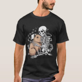 Skeleton Hugging Capybara Halloween T-Shirt – Cute Tシャツ (正面)