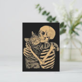  Skeleton Hugging Cat – Cute Gothic Cat Lover Gift ポストカード (スタンド正面)