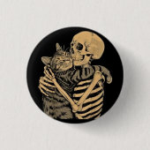  Skeleton Hugging Cat – Cute Gothic Cat Lover Gift 缶バッジ (正面)