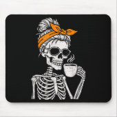 Skeleton Messy Bun Drinking Coffee Halloween Costu マウスパッド (正面)