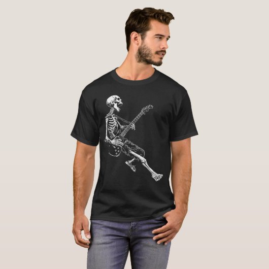 Skeleton playing Guitar Rock And Roll Rock On men  Tシャツ (正面フル)