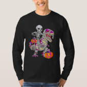 Skeleton Riding Mummy Dinosaur Rex Halloween Pump Tシャツ (正面)