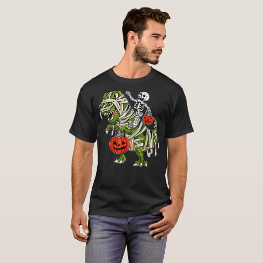 Skeleton Riding Mummy Dinosaur rex Halloween  Pump Tシャツ (正面フル)