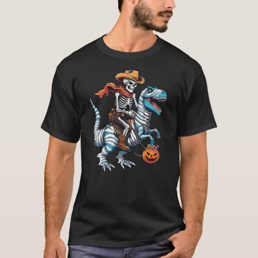 Skeleton Riding Mummy Dinosaur T-rex Funny Hallowe Tシャツ (正面)