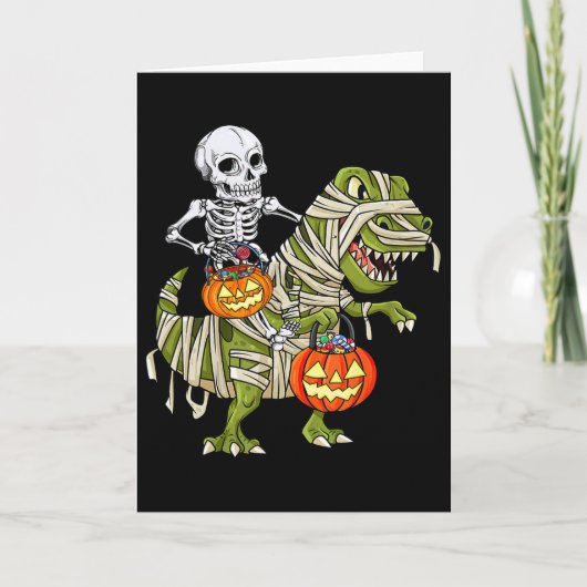Skeleton Riding Mummy Dinosaur T Rex Halloween Fun カード (正面)