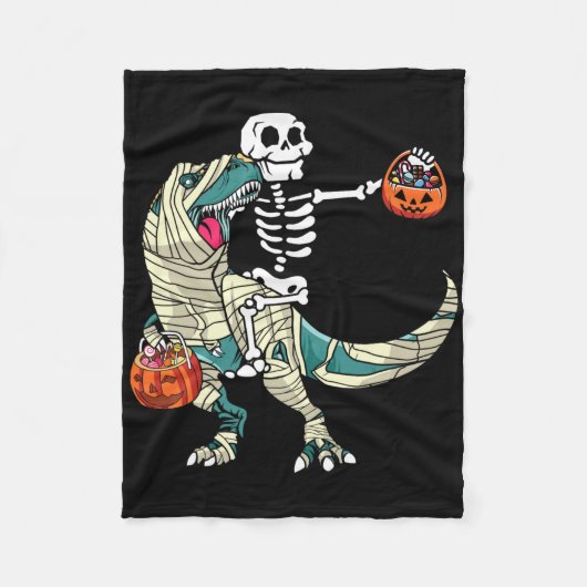 Skeleton Riding Mummy Dinosaur T Rex Halloween Fun フリースブランケット (正面)