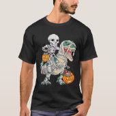 Skeleton Riding Mummy Dinosaur T rex Halloween Fun Tシャツ (正面)