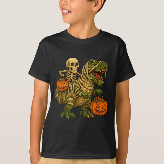 Skeleton Riding Mummy Dinosaur T Rex Halloween Fun Tシャツ (正面)