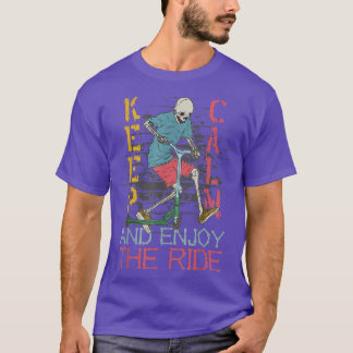 Skeleton Scooter Streetstyle Retro Stunt Scooter  Tシャツ