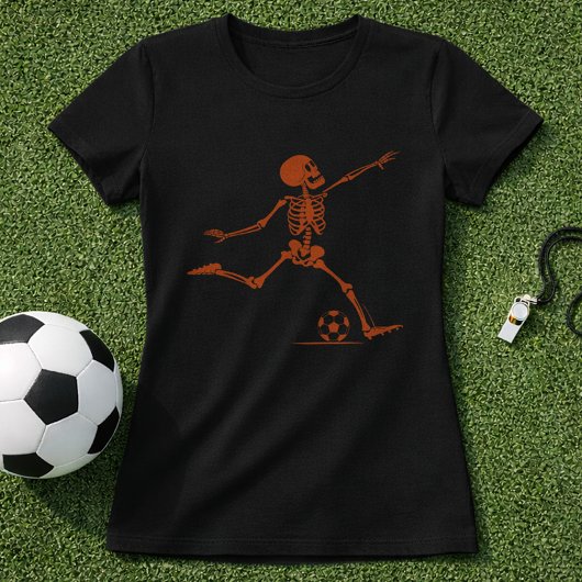 Skeleton Soccer Kick; Spooky Halloween Soccer Kick Tシャツ