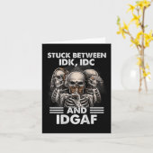 Skeleton Stuck Between Idk Idc And Idgaf (on Back) カード (黄色い花)