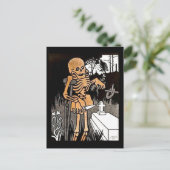 Skeleton Tending the Graveポストカード ポストカード (スタンド正面)