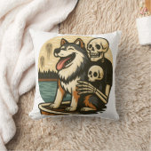Skeleton with Dog on Haunted Lake Horror Art クッション (ブランケット)