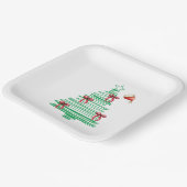 sketchy christmas tree with red bow and santa hat ペーパープレート (傾斜あり)