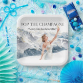 Ski Bachelorette Weekend Bride on the Slopes ペーパープレート (パーティー)