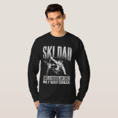 Ski Dad Cool Dad Best Dad Mountains Skiing Winters Tシャツ (正面フル)