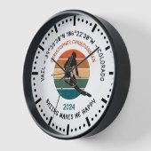 Ski Vail, Colorado - Man Skier,ブラック文字 壁時計 (傾斜)